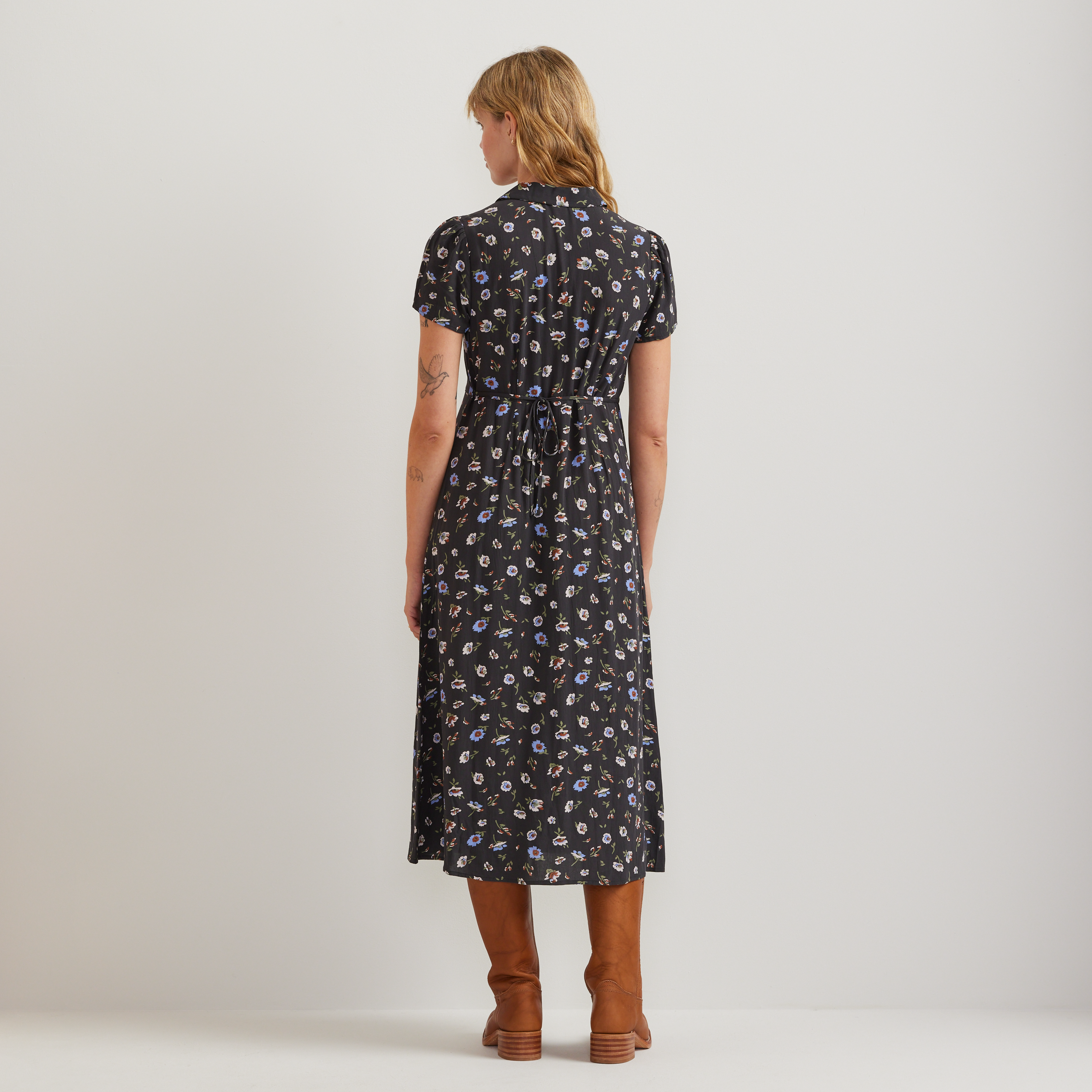 Women's Camp Collar Short-Sleeve Midi Dress - Image 4