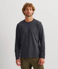 Alternative view of Men's Legend Wash 100% Cotton Long-Sleeve Classic T-Shirt