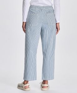 Alternative view of Women's Softened Legend Wash Tie Front Pants